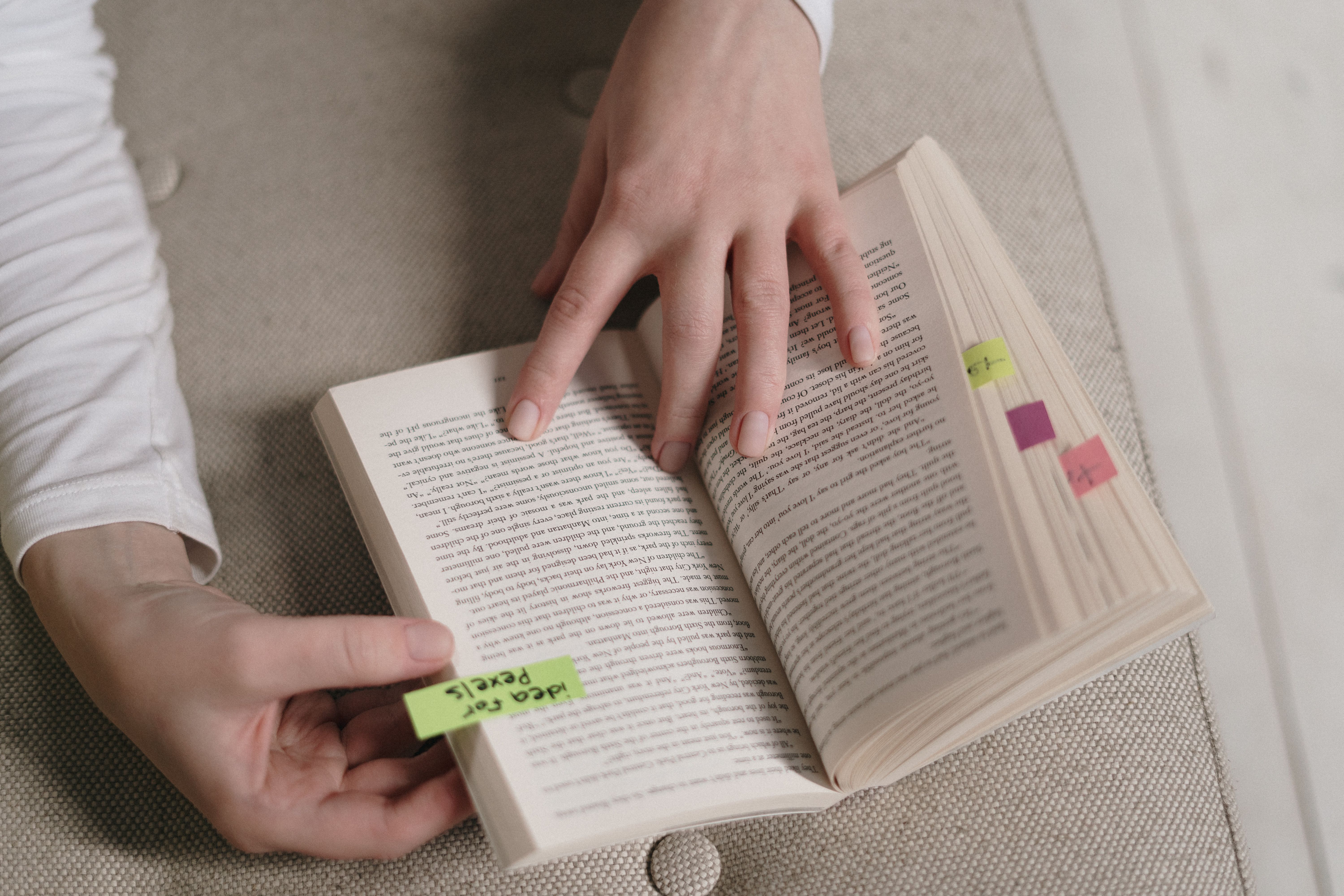 Ghi chú khi đọc sách: Đừng chỉ highlight, hãy tái cấu trúc