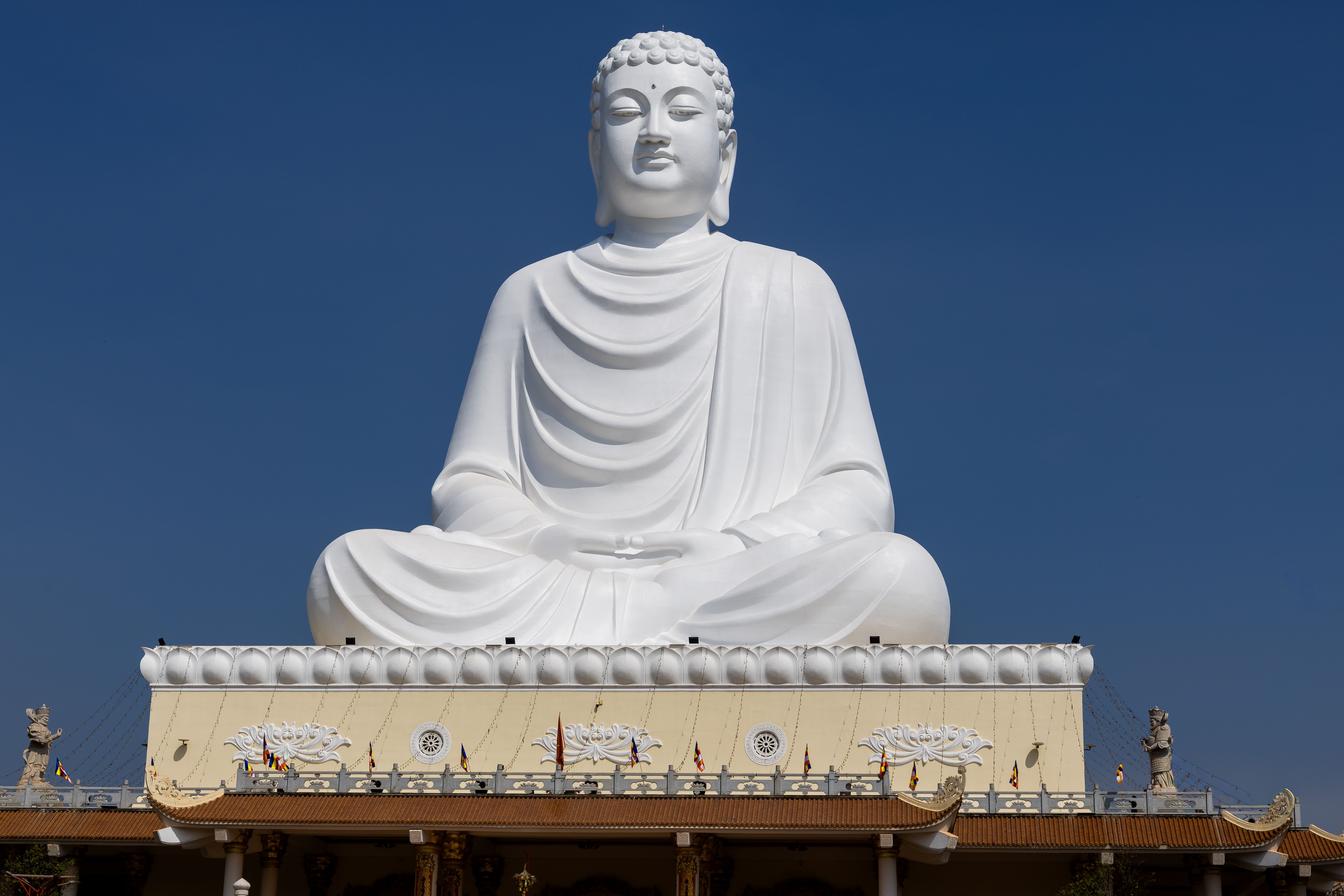 Đông Nam Á - nơi hệ tâm linh địa phương đồng hành cùng tôn giáo lớn
